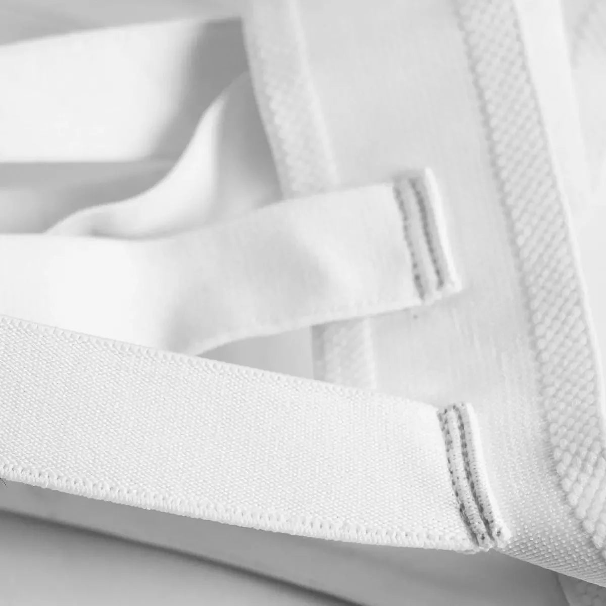 Adidas Damen-Brustschutz WKF, weiß