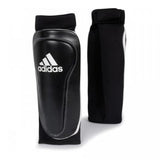 Adidas chránič holení a priehlavkov Ultimax